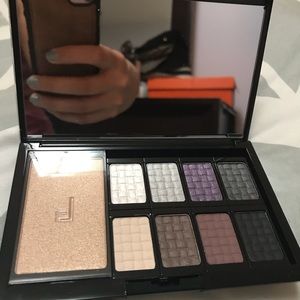 Doucce Freematic Pro Eyeshadow Pallette Smokey